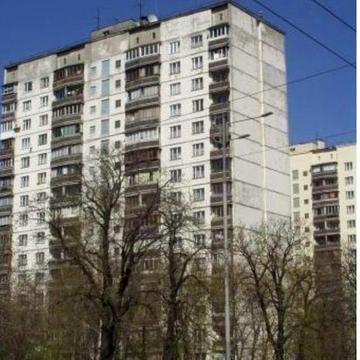 Сдам 1-ком. Ст. метро «Вокзальная « без брокерских. . .
