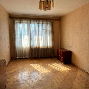 Продаю 2 кімнатну квартиру  з індивідуальним на Алясці за 57000$