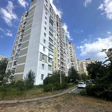 Продам 2к квартиру 56м2, вул. Ревуцкого 18. Позняки, Харківська