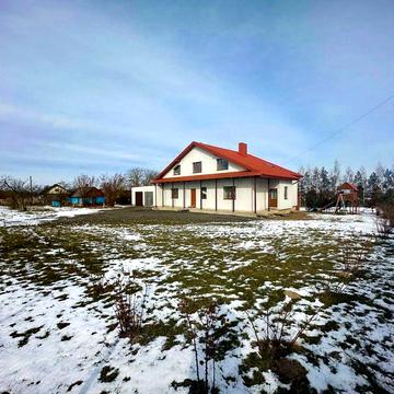 Продаж 2 поверхового будинку с. Борохів