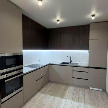 Продам 3-кімнатну квартиру в ЖК «Хмельницький» (вул. Богдана Хмельницького, 11 / район Косіора, Індустріальний район). ЖК хмельницький