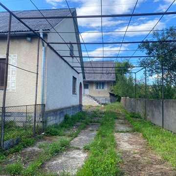 Продаж будинку у селі Нанково - ідеальне поєднання спокою та близькості до міста!