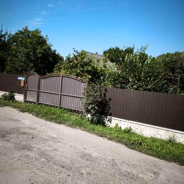 Будинок, земельна та садова ділянка