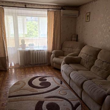 Продам 4 кімнатну квартиру центр