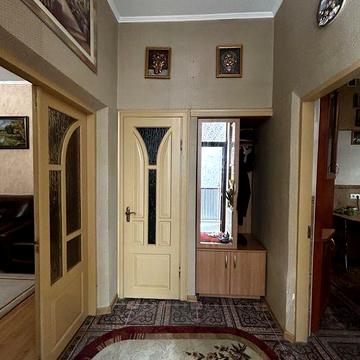 Оренда 2-х кімнатного румунського люкса, на Театральній площі