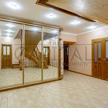 Оренда 5-кімн. квартири 215 м² | Поділ | Контрактова площа | Паркінг