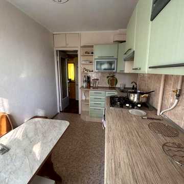 Продаж 2к Квартира Космонавтів вулиця
