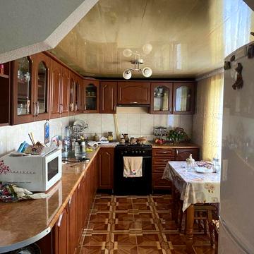 Продається будинок у с. Новобарово