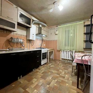 Продам 3 кімнатну  квартиру