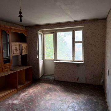 4 - кімнатна квартира в центрі міста Вознесенська по вулиці Центральній