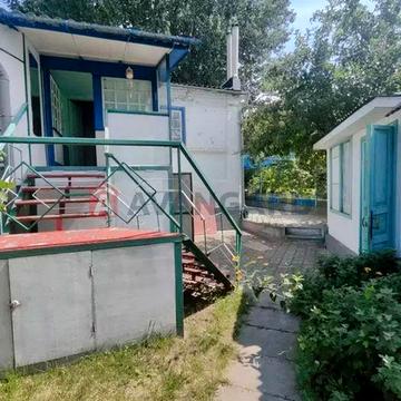 Диевке-1,у продажу будинок (половина)