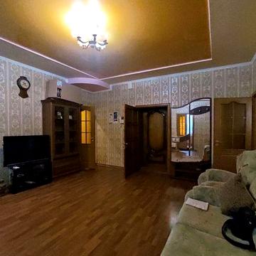 Оренда 3 кімнатної квартири по вул. Гоголя в районі площі Університетська, Олександрівський район