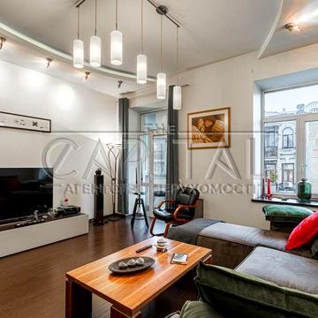 Продаж пентхауса в історичному центрі Києва — 250 м², 3 спальні, дизайнерський ремонт