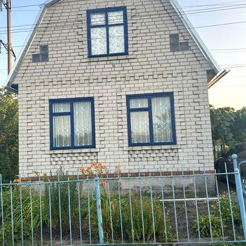 Продается двухэтажная дача в Щербаках