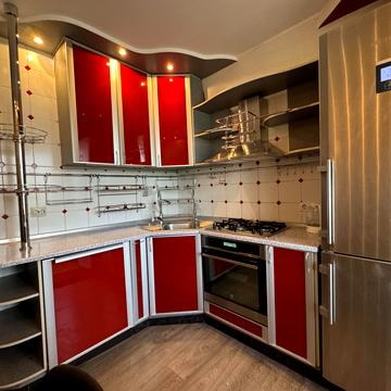 Оболонський просп., 12