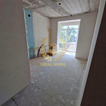 Продам трикімнатну квартиру в Бучі.