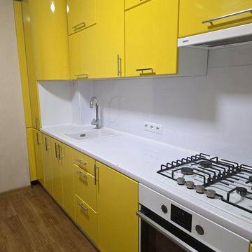 Продам 3-х. кімнатну в центрі міста