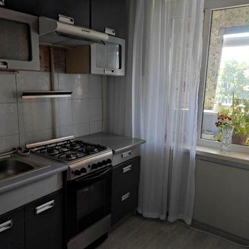 Продам трёх комнатную квартиру, район 40 лет ЖК осбб