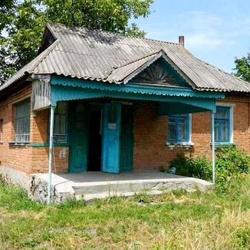Продам житловий будинок з ділянкою 25 соток та ставком