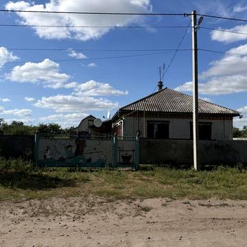 Продається будинок с-ще Градизьк 10 сотих