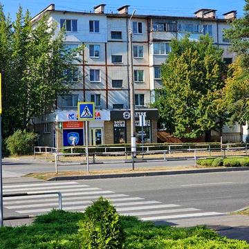 Продаж 3-кімнатної квартири біля чорног АТБ