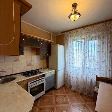 Продаж просторої житлової квартири. Січеславська 41.