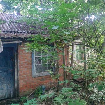 Продаж Будинку Приватизована земельна ділянка 25 соток