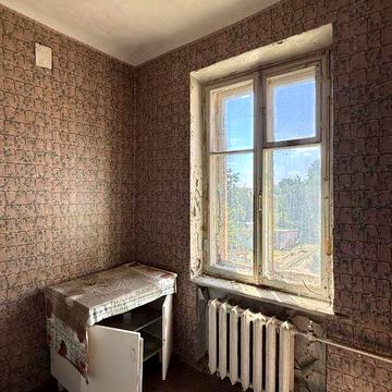 Продам трикімнатну квартиру на 2 поверсі (р-н Перемога)