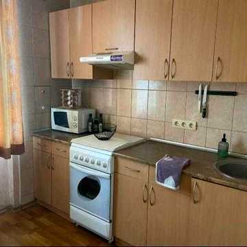 Продаю ізольовану 1-кімнатну квартиру на Одеській