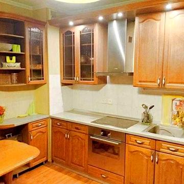Продам 2 комнатную квартиру улучшенной планировки 52 м² на  Одесской