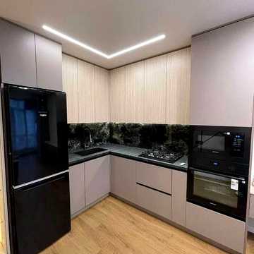 Простора 1 кім.квартира площею 47 м2 в центрі