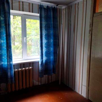 2 комн. квартира возле м. Индустриальная ул. Мира 56 1 этаж
