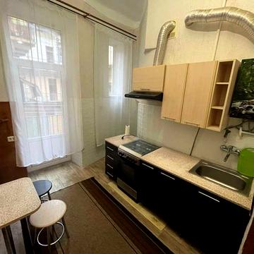 Довготривала оренда 1к квартири по вул. Городоцька, буд.60(біля Цирку)