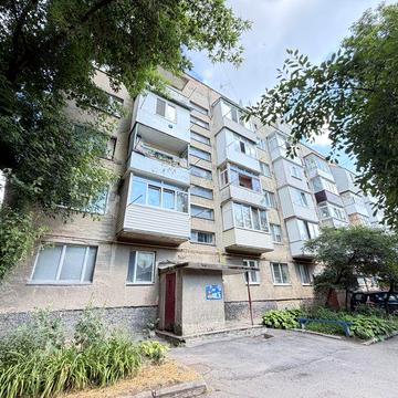 Продам 2к квартиру на Замості