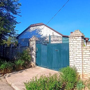 Продається гарний чотирикімнатний будинок в Широкій Балці