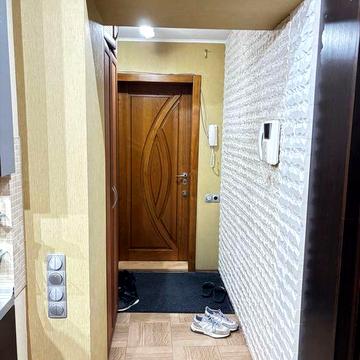 Здам на двох місячний термін 2-х кімнатну квартиру
