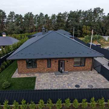 Продається одноповерховий будинок з РЕМОНТОМ серед соснового лісу