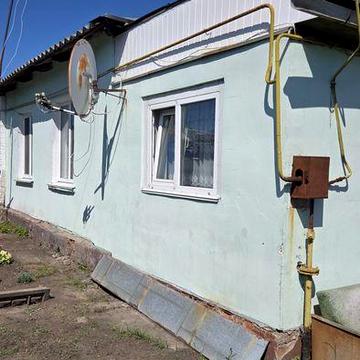 Продаж квартири в 1-поверховому будинку з присадибною ділянкою