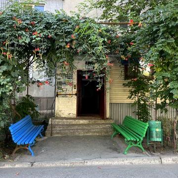 4 кімнатна квартира з власним подвалом