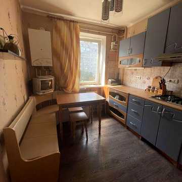 2 кімнатна квартира 5/9 вулиця Рожева-9