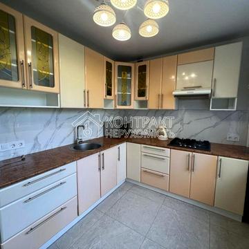 Продам 3к.кв 522 м/р Валентиновская Студенческая ваучер сертификат метро Студентська Салтівське