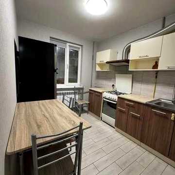 Продам 1 комн квартиру 38 м2 С Ремонтом Улучшенка метро Индустриальная OA
