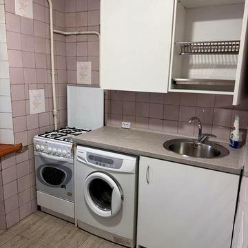 3 кім. квартирка на Привокзальна 12/1 Дарницький район