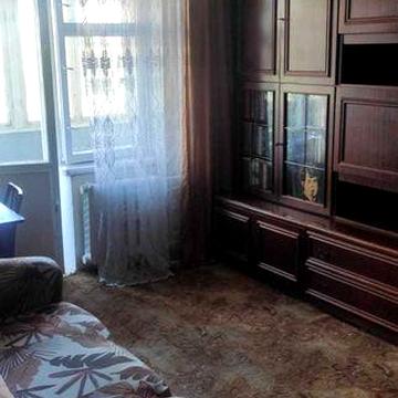 Без % оренда 3-кімн.квартири навпроти ТЦ Ретровіль на Виноградарі.