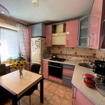 Продам 2к квартиру на Подолі, 50кв.м, 4/9 пов, цегла