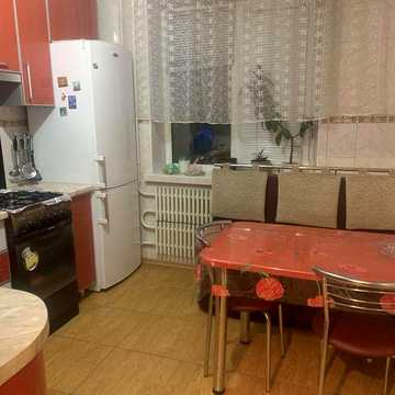 Продам 2кімн.квартиру на Р.Атаманюка