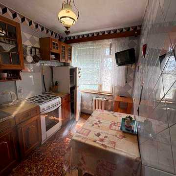 Продам 2 комнатную квартиру на улице Семена Палия. Газ. Во дворе 2 школы