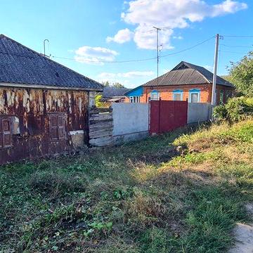 Продам ділянку із старим будинком