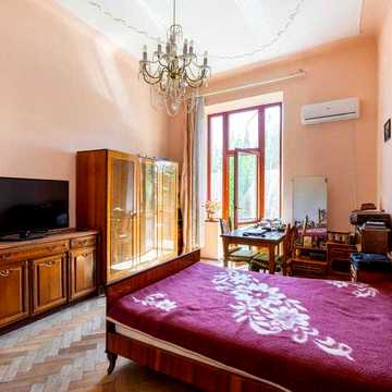 пауза на півроку/Продаж/2 квартира/ житловий стан/ Єфремова 51/ австрійський/ Львів
