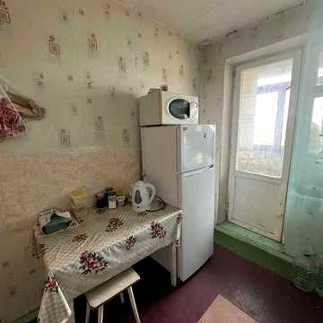Продам 1 ком квартиру на пр. Поля